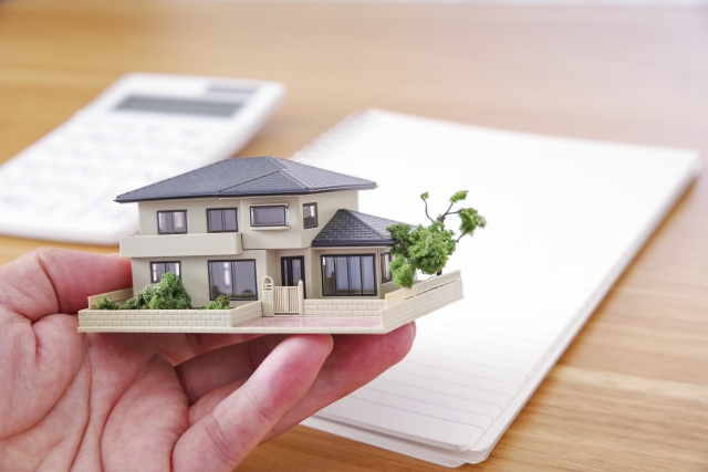 借金を住宅ローンに上乗せするなら「暮らしのすぱいす」へ!